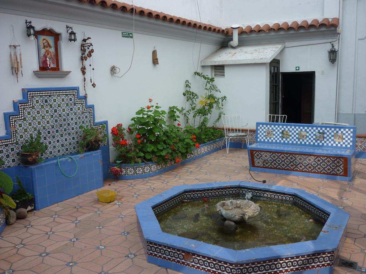 Hotel Zamora メンドーサ エクステリア 写真