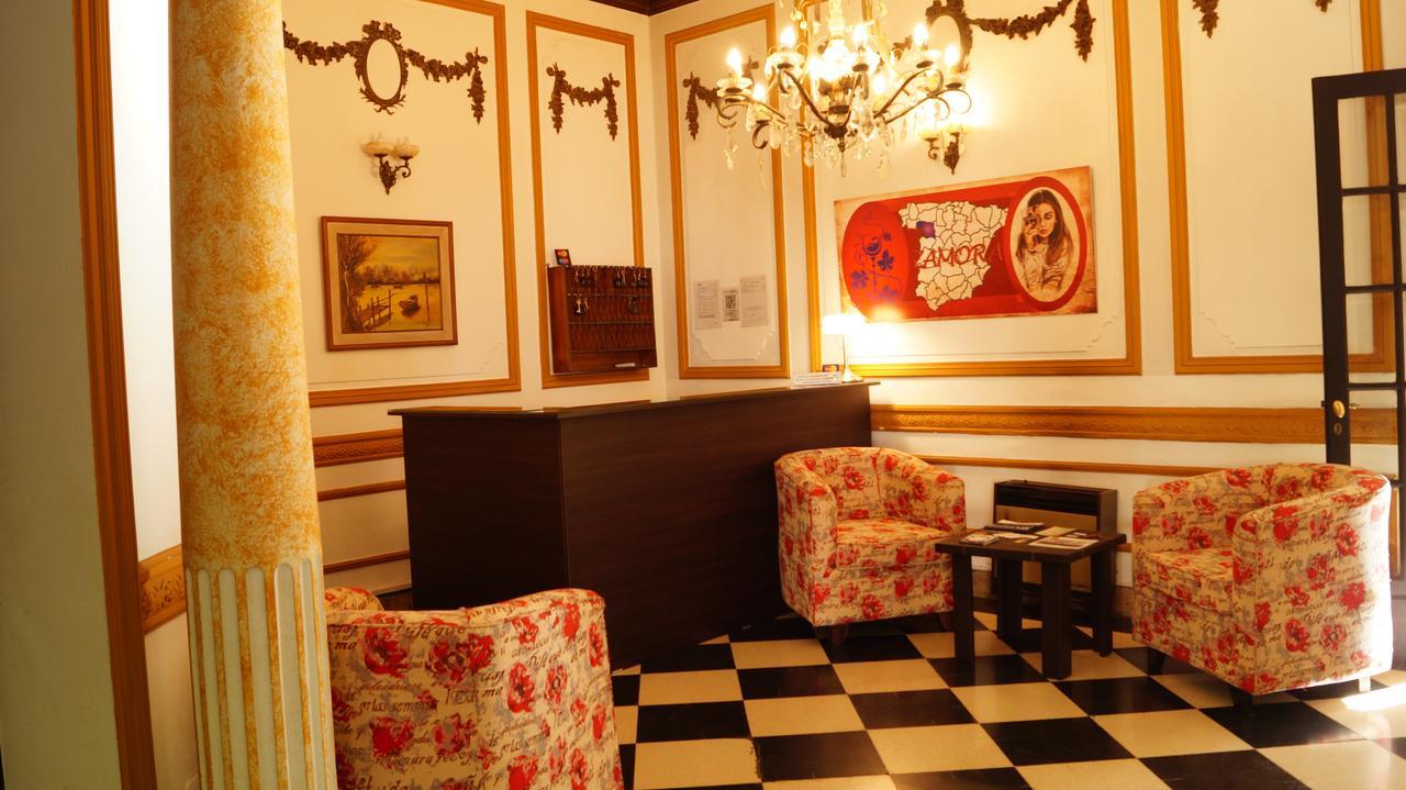 Hotel Zamora メンドーサ エクステリア 写真