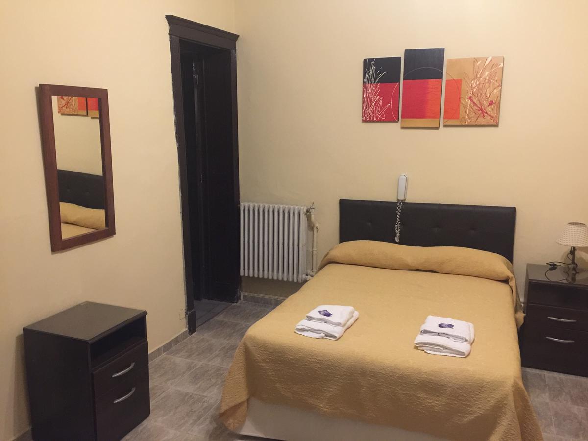 Hotel Zamora メンドーサ エクステリア 写真