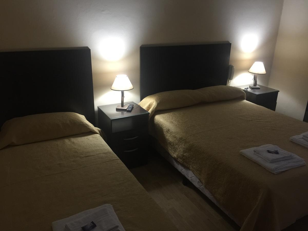 Hotel Zamora メンドーサ エクステリア 写真