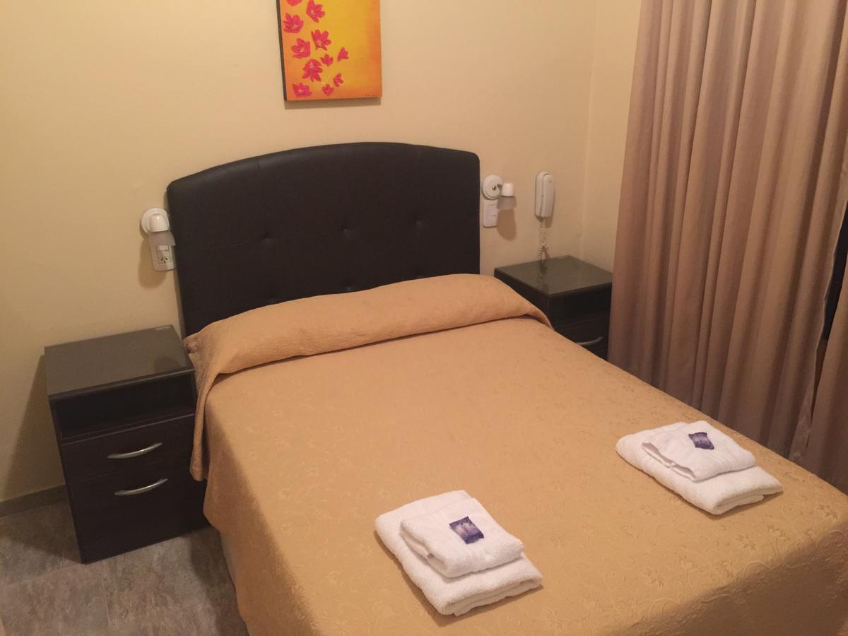 Hotel Zamora メンドーサ エクステリア 写真